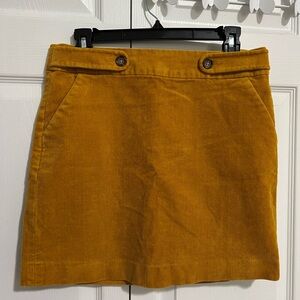 Banana Republic skirt. 98% Cotton. Feels like Corduroy material.